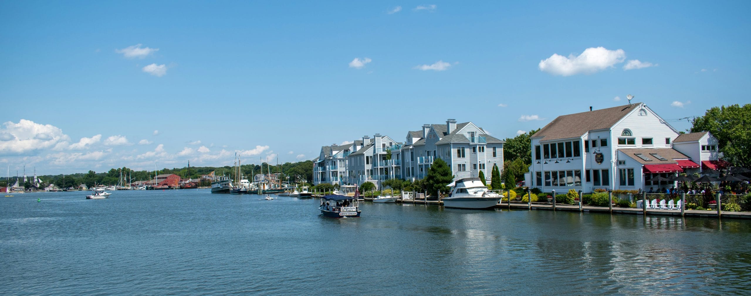Best Day Trips in Connecticut: Coastal Towns, Waterfalls & Hidden New England Gems