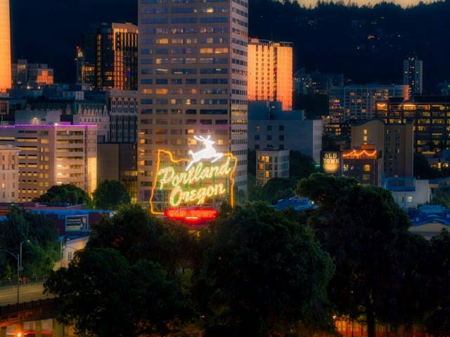 Scariest places to stay in Oregon during Halloween